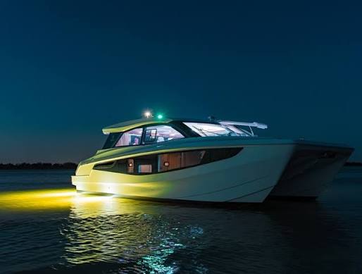 OceanLED Explore E6 Thru-Hull Underwater Light — 11,000 Lumen Dual Blue/White | E6TH009BW