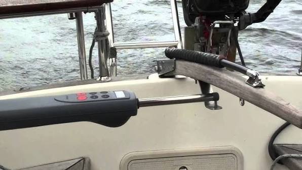 Raymarine ST1000 Removable Cockpit Autopilot